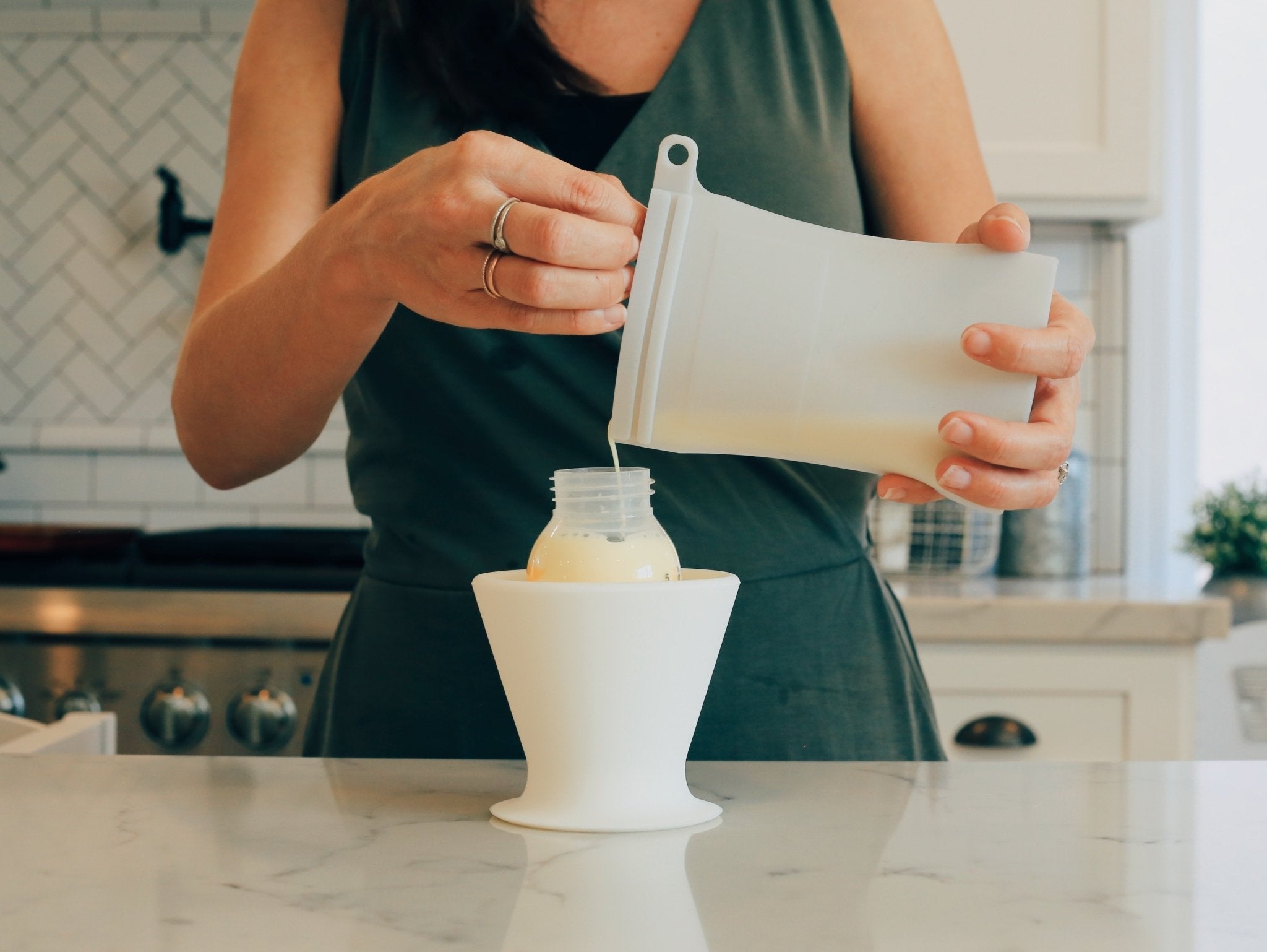 How to Wean Your Baby From Breast to Bottle - bökee